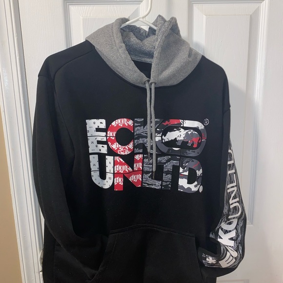 ECHO pull over and NASA pull over hoodie with strings, Large boys, both for 25$ - Picture 3 of 13